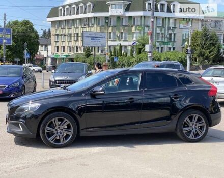 Чорний Вольво V40, об'ємом двигуна 2 л та пробігом 246 тис. км за 14700 $, фото 2 на Automoto.ua