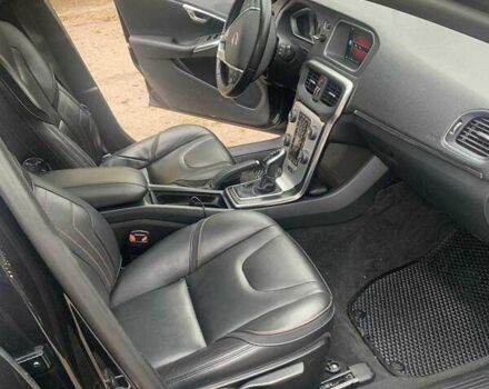 Чорний Вольво V40, об'ємом двигуна 1.97 л та пробігом 93 тис. км за 14500 $, фото 4 на Automoto.ua