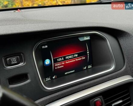 Вольво В40 2015 в Киеве на Automoto.ua Черный Вольво В40, объемом двигателя 2 л и пробегом 265 тыс. км за 15490 $, фото 17 на Automoto.ua