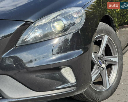 Чорний Вольво V40, об'ємом двигуна 2 л та пробігом 205 тис. км за 12600 $, фото 9 на Automoto.ua
