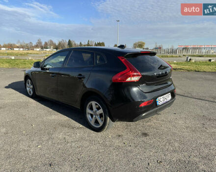 Чорний Вольво V40, об'ємом двигуна 1.97 л та пробігом 228 тис. км за 11500 $, фото 5 на Automoto.ua