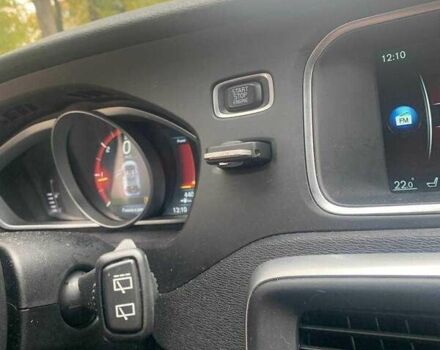 Чорний Вольво V40, об'ємом двигуна 1.97 л та пробігом 93 тис. км за 14500 $, фото 7 на Automoto.ua