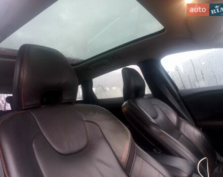 Чорний Вольво V40, об'ємом двигуна 2 л та пробігом 231 тис. км за 11700 $, фото 7 на Automoto.ua