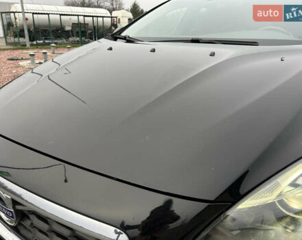 Черный Вольво В40, объемом двигателя 2 л и пробегом 265 тыс. км за 13200 $, фото 23 на Automoto.ua