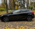 Вольво V40 2015 у Києві на Automoto.ua Чорний Вольво V40, об'ємом двигуна 2 л та пробігом 265 тис. км за 15490 $, фото 11 на Automoto.ua