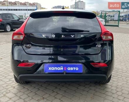 Вольво В40 2015 в Львове на Automoto.ua Черный Вольво В40, объемом двигателя 1.97 л и пробегом 218 тыс. км за 12500 $, фото 5 на Automoto.ua