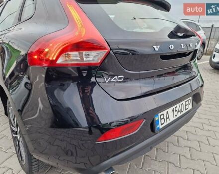 Черный Вольво В40, объемом двигателя 1.97 л и пробегом 220 тыс. км за 14500 $, фото 10 на Automoto.ua