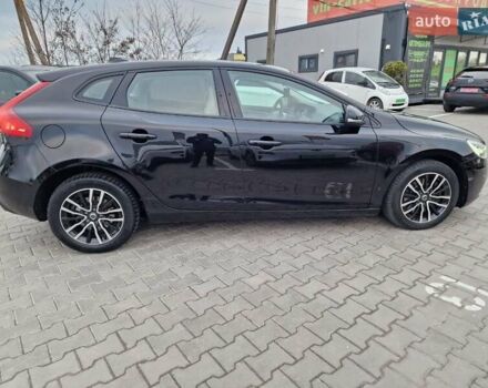 Черный Вольво В40, объемом двигателя 1.97 л и пробегом 220 тыс. км за 14500 $, фото 5 на Automoto.ua