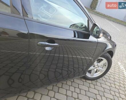 Черный Вольво В40, объемом двигателя 2 л и пробегом 159 тыс. км за 14950 $, фото 17 на Automoto.ua