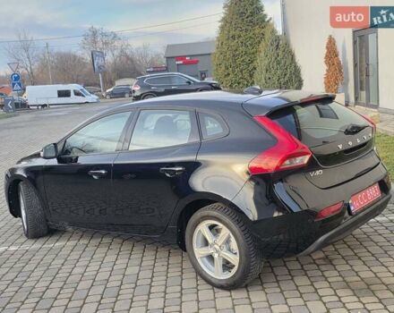 Черный Вольво В40, объемом двигателя 2 л и пробегом 159 тыс. км за 14950 $, фото 19 на Automoto.ua