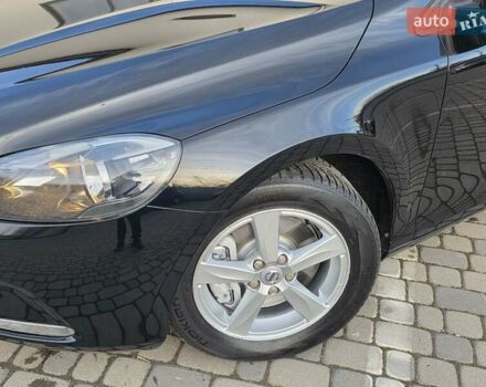 Черный Вольво В40, объемом двигателя 2 л и пробегом 159 тыс. км за 14950 $, фото 32 на Automoto.ua