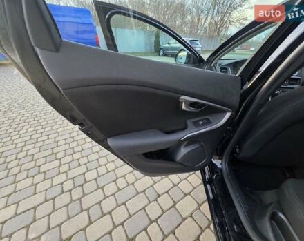 Черный Вольво В40, объемом двигателя 2 л и пробегом 159 тыс. км за 14950 $, фото 54 на Automoto.ua