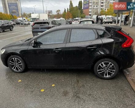 Вольво В40 2019 в Киеве на Automoto.ua Черный Вольво В40, объемом двигателя 1.97 л и пробегом 97 тыс. км за 15900 $, фото 7 на Automoto.ua
