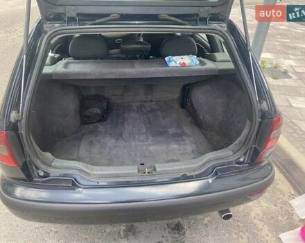Чорний Вольво V40, об'ємом двигуна 1.7 л та пробігом 284 тис. км за 3500 $, фото 5 на Automoto.ua