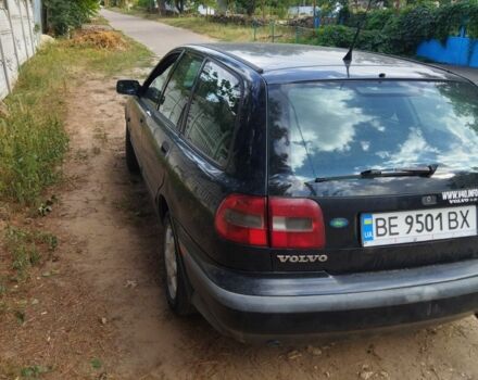 Черный Вольво В40, объемом двигателя 0 л и пробегом 450 тыс. км за 2900 $, фото 2 на Automoto.ua