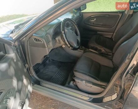 Черный Вольво В40, объемом двигателя 1.9 л и пробегом 300 тыс. км за 2200 $, фото 2 на Automoto.ua
