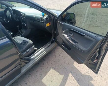 Черный Вольво В40, объемом двигателя 1.9 л и пробегом 300 тыс. км за 2200 $, фото 5 на Automoto.ua