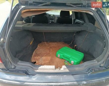 Черный Вольво В40, объемом двигателя 1.9 л и пробегом 300 тыс. км за 2200 $, фото 8 на Automoto.ua