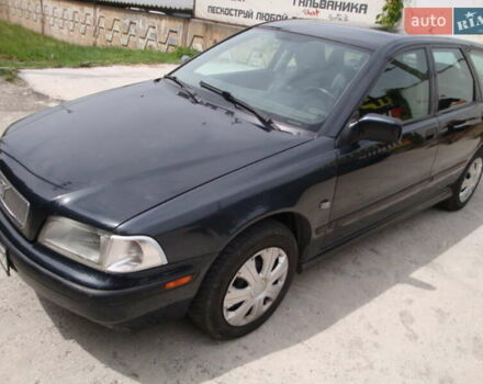 Черный Вольво В40, объемом двигателя 1.8 л и пробегом 219 тыс. км за 3600 $, фото 3 на Automoto.ua