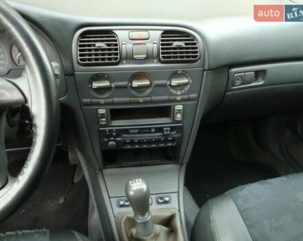 Черный Вольво В40, объемом двигателя 1.8 л и пробегом 219 тыс. км за 3600 $, фото 20 на Automoto.ua