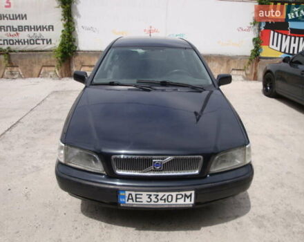 Чорний Вольво V40, об'ємом двигуна 1.8 л та пробігом 219 тис. км за 3900 $, фото 2 на Automoto.ua