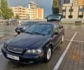 Черный Вольво В40, объемом двигателя 1.95 л и пробегом 427 тыс. км за 3900 $, фото 1 на Automoto.ua