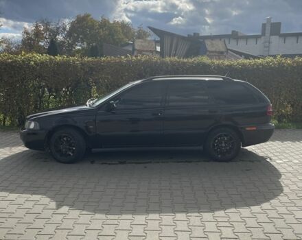 Черный Вольво В40, объемом двигателя 1.9 л и пробегом 320 тыс. км за 2900 $, фото 3 на Automoto.ua