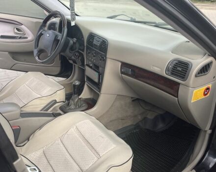Черный Вольво В40, объемом двигателя 1.9 л и пробегом 320 тыс. км за 2900 $, фото 15 на Automoto.ua