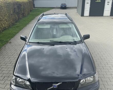 Черный Вольво В40, объемом двигателя 1.9 л и пробегом 320 тыс. км за 2900 $, фото 11 на Automoto.ua