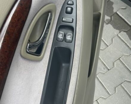 Черный Вольво В40, объемом двигателя 1.9 л и пробегом 320 тыс. км за 2900 $, фото 13 на Automoto.ua