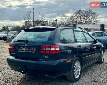 Черный Вольво В40, объемом двигателя 1.9 л и пробегом 240 тыс. км за 3500 $, фото 4 на Automoto.ua