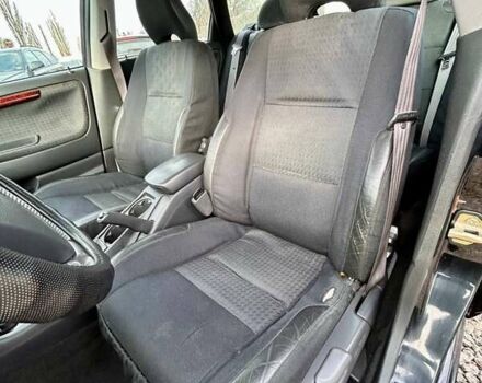 Черный Вольво В40, объемом двигателя 1.9 л и пробегом 240 тыс. км за 3500 $, фото 14 на Automoto.ua