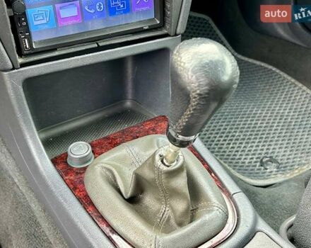 Черный Вольво В40, объемом двигателя 1.9 л и пробегом 240 тыс. км за 3500 $, фото 20 на Automoto.ua