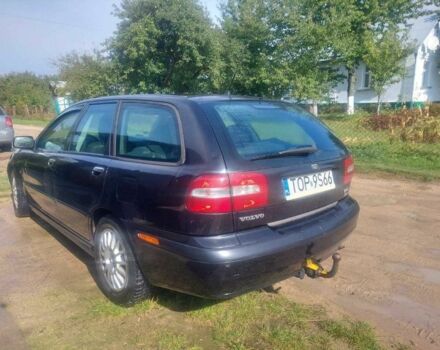 Вольво В40 2004 в Ровно на Automoto.ua Черный Вольво В40, объемом двигателя 1.9 л и пробегом 330 тыс. км за 1987 $, фото 5 на Automoto.ua