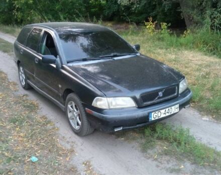 Чорний Вольво V40, об'ємом двигуна 0 л та пробігом 270 тис. км за 1200 $, фото 1 на Automoto.ua