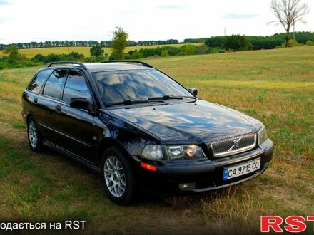 Вольво V40 2001 у Корсунь-Шевченковском на Automoto.ua Чорний Вольво V40, об'ємом двигуна 1.8 л та пробігом 271 тис. км за 4000 $, фото 1 на Automoto.ua