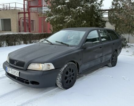 Чорний Вольво V40, об'ємом двигуна 0 л та пробігом 200 тис. км за 1500 $, фото 1 на Automoto.ua