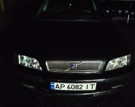 Черный Вольво В40, объемом двигателя 1.9 л и пробегом 360 тыс. км за 4500 $, фото 1 на Automoto.ua