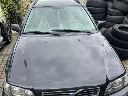 Вольво В40 2003 в Одессе на Automoto.ua Черный Вольво В40, объемом двигателя 1.9 л и пробегом 300 тыс. км за 4000 $, фото 1 на Automoto.ua