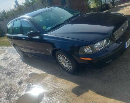 Черный Вольво В40, объемом двигателя 1.9 л и пробегом 330 тыс. км за 1987 $, фото 1 на Automoto.ua