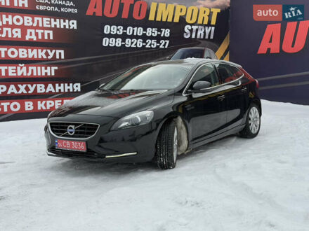 Чорний Вольво V40, об'ємом двигуна 1.6 л та пробігом 212 тис. км за 11000 $, фото 1 на Automoto.ua