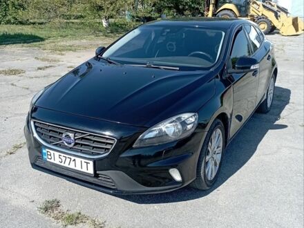 Чорний Вольво V40, об'ємом двигуна 1.6 л та пробігом 234 тис. км за 6700 $, фото 1 на Automoto.ua