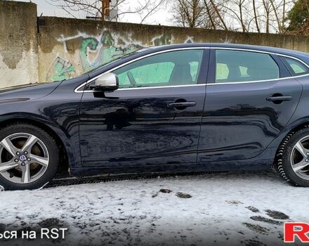 Чорний Вольво V40, об'ємом двигуна 1.6 л та пробігом 254 тис. км за 10300 $, фото 1 на Automoto.ua
