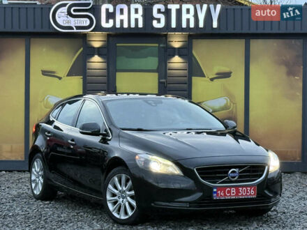 Черный Вольво В40, объемом двигателя 1.6 л и пробегом 212 тыс. км за 11600 $, фото 1 на Automoto.ua