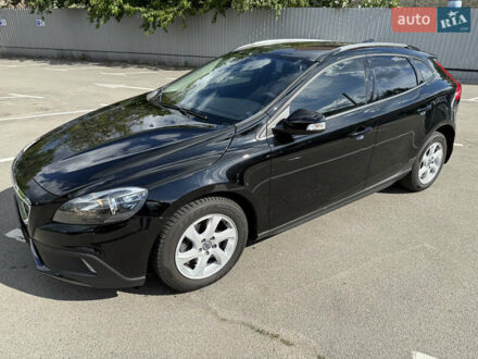 Вольво V40 2014 у Києві на Automoto.ua Чорний Вольво V40, об'ємом двигуна 1.6 л та пробігом 110 тис. км за 11300 $, фото 1 на Automoto.ua