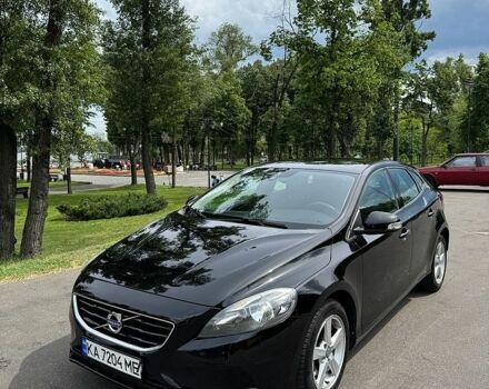 Чорний Вольво V40, об'ємом двигуна 1.56 л та пробігом 191 тис. км за 11300 $, фото 1 на Automoto.ua