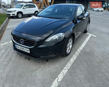 Черный Вольво В40, объемом двигателя 2 л и пробегом 230 тыс. км за 14850 $, фото 1 на Automoto.ua