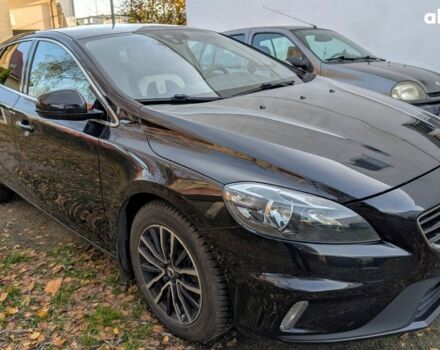 Чорний Вольво V40, об'ємом двигуна 1.6 л та пробігом 180 тис. км за 11411 $, фото 1 на Automoto.ua