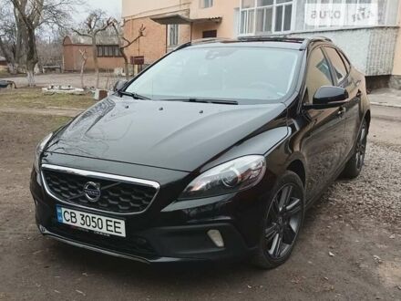 Чорний Вольво V40, об'ємом двигуна 1.97 л та пробігом 250 тис. км за 16500 $, фото 1 на Automoto.ua