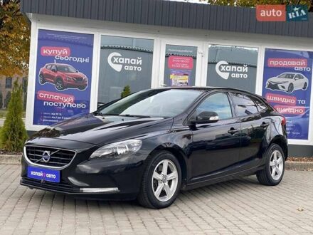 Вольво В40 2015 в Львове на Automoto.ua Черный Вольво В40, объемом двигателя 1.97 л и пробегом 218 тыс. км за 12500 $, фото 1 на Automoto.ua